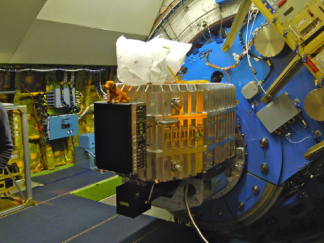 FIFI-LS mounted on the SOFIA telescope for the first time